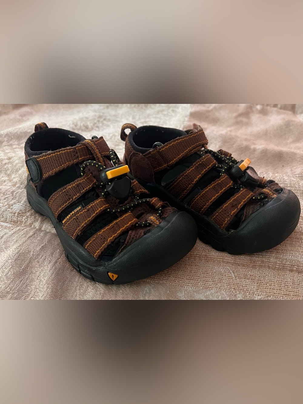 Keen Kids Newport waterproof Sport Outdoor Sandal Sneakers